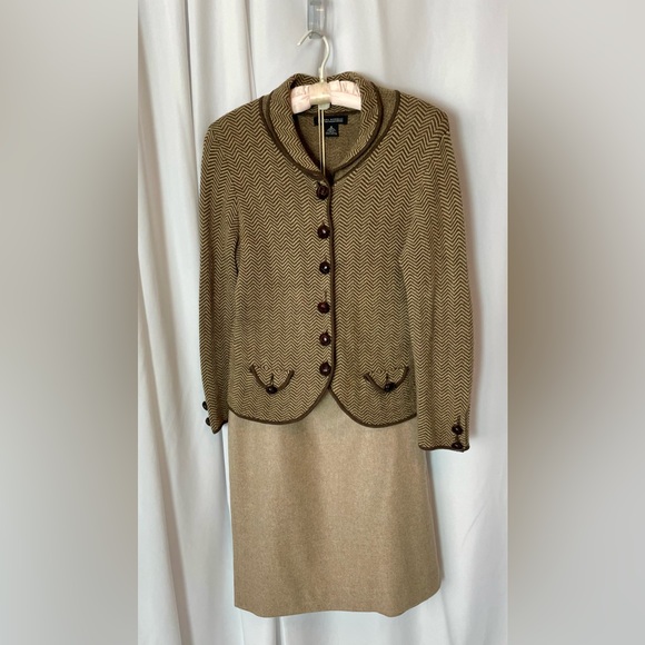 J Crew Pencil Skirt Tan/Taupe Heathered Wool - Picture 3 of 11